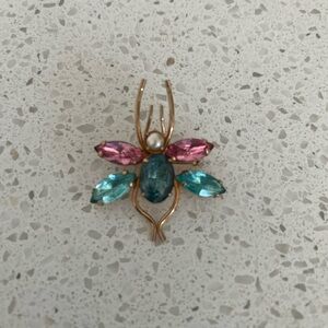 1950s-1960s Rhinestone Insect Brooch Gold Tone Pink Aqua Glass & Faux Pearl Pin